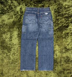 Levi’s Carpenter sz 32.