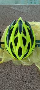 Helmet basikal 