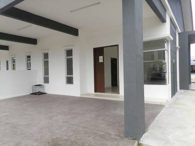 Semi-Detached House For Sale in Dengkil,SGR