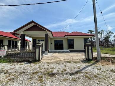 Bungalow House For Sale in Pasir Puteh,KTN