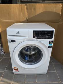 Electrotlux inverter front load hot washer 8kg