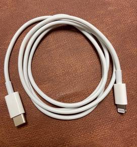 USED Apple USB-C to Lightning Charge Cable (1m)