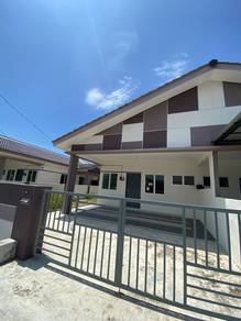 Semi-Detached House For Rent in Sitiawan,PRK