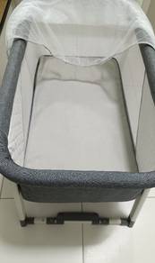Hugo baby cot