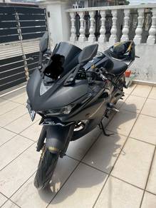 Yamaha R25