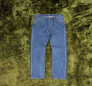 Levi’s 501 sz 35.)