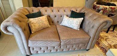chesterfield sofa 3 and 2 seater