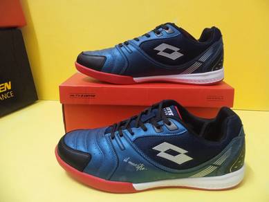 Kasut Futsal LOTTO size 10uk