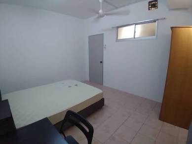 Room in Petaling Jaya, SGR
