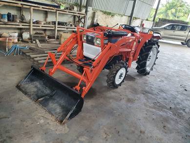 Traktor kubota L2402DT