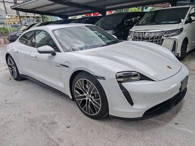 2023 Porsche Taycan -
