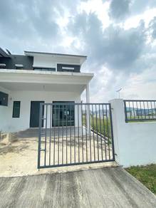 Semi-Detached House For Sale in Rawang,SGR