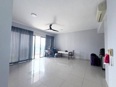 Condominium For Rent in Lakeville Residence