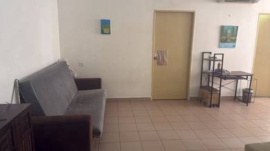 Apartment For Sale in Country Heights