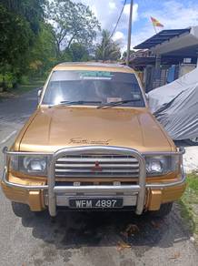 Mitsubishi Pajero in Bukit Beruntung, SGR