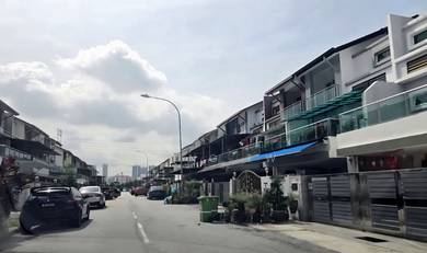 3-storey Terraced House For Sale in Kepong,KUL