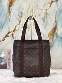 Louis Vuitton Cabas Beaubourg Tote Bag
