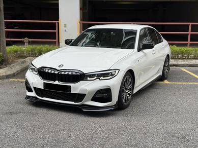 BMW 330i 30i M SPORT in Desa Petaling, KUL