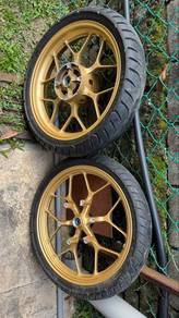 Rim + Tayar RS150r