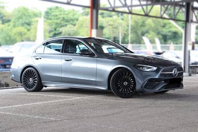 Mercedes Benz C300 300 AMG LINE in Puchong, KUL