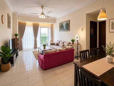 Condominium For Sale in The Pearl (Pearl Point)