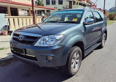 Toyota Fortuner V in Kota Kinabalu, SBH