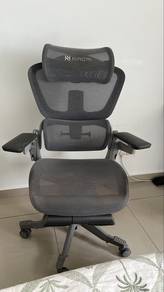 Hinomi Ergonomic Chair