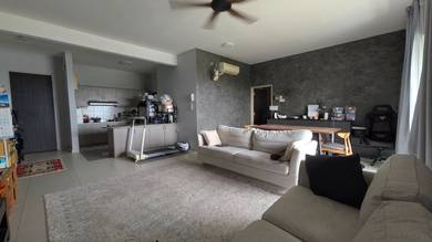 Condominium For Sale in Serin Residency