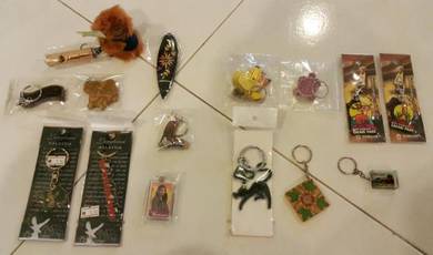 Malaysia souvenirs gift presents collection