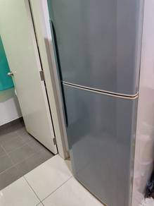 Refrigerator in excellent condition