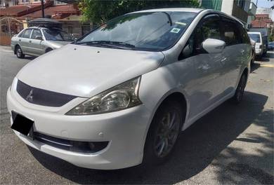 Mitsubishi Grandis in Puchong, SGR