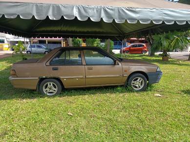 Proton Saga in Batu Berendam, MLK