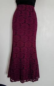 Skirt Labuh Maroon Lace Skirt