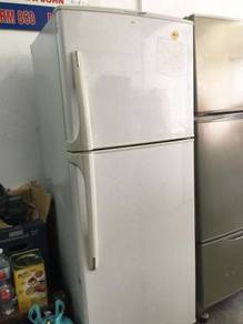Freezer LG 2 Pintu Ice Refrigerator Fridge Peti