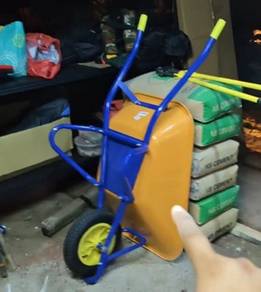 kereta sorong tayar pu