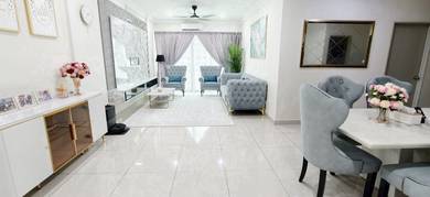 Condominium For Sale in Royale Infinity