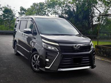 Toyota Voxy ZS KIRAMEKI in Skudai, JHR