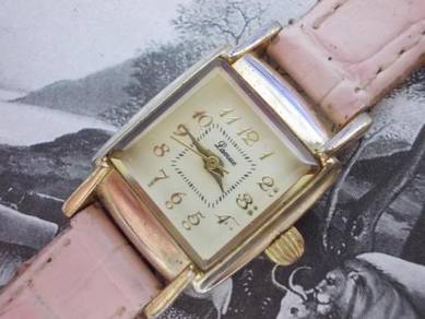 Lady Lamue watch japan