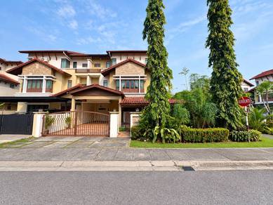 Semi-Detached House For Sale in Shah Alam,SGR