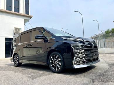 Toyota Voxy S-Z in Bangsar, KUL