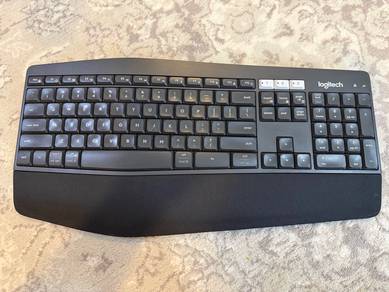 Logitech K850 Wireless Ergonomic Keyboard