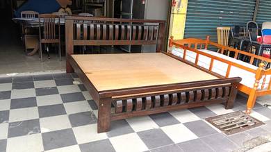 king Size Bed wood and Matress  10/9