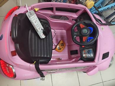 Kereta mainan elektrik