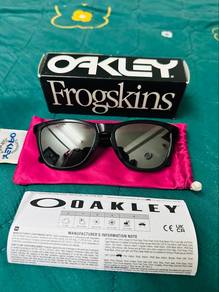 Oakley frogskins original