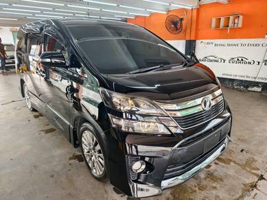 Toyota Vellfire Z GOLDEN EYES in Batu Berendam, MLK