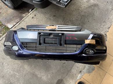 No 18-7-17  Honda Insight Front Bumper Japan