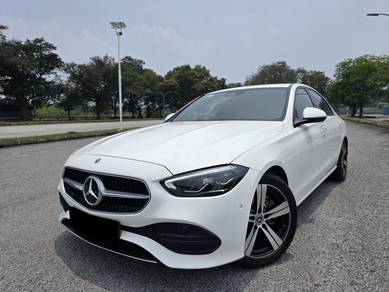 Mercedes Benz C200 200 AVANTGARDE in Sungai Besi, KUL