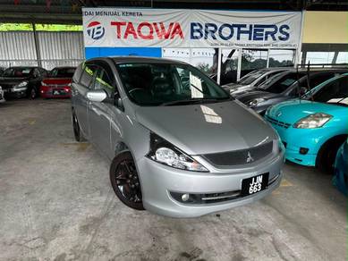 Mitsubishi Grandis in Senai, JHR