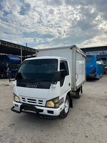 2013 Isuzu NKR55 1 ton box lorry