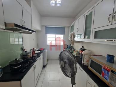 Condominium For Sale in Pinang Laguna